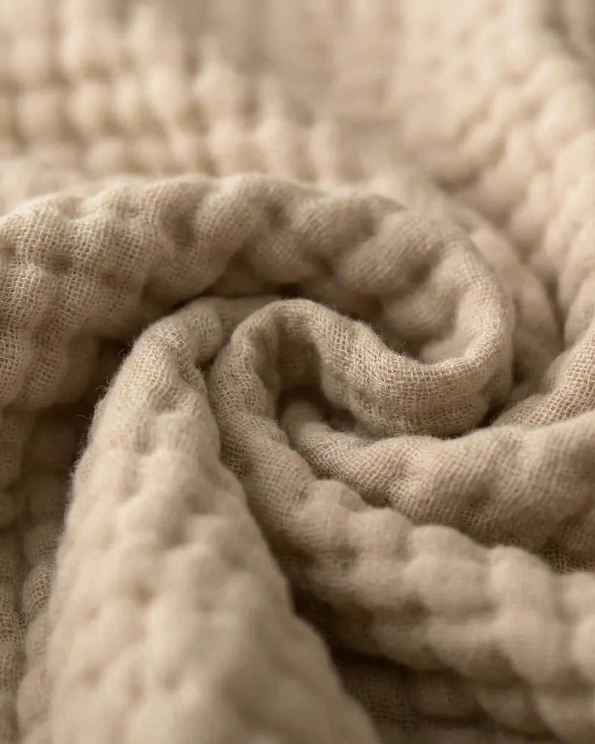 Muslin Blanket in Dune detail