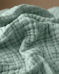 Muslin Blanket in Green detail